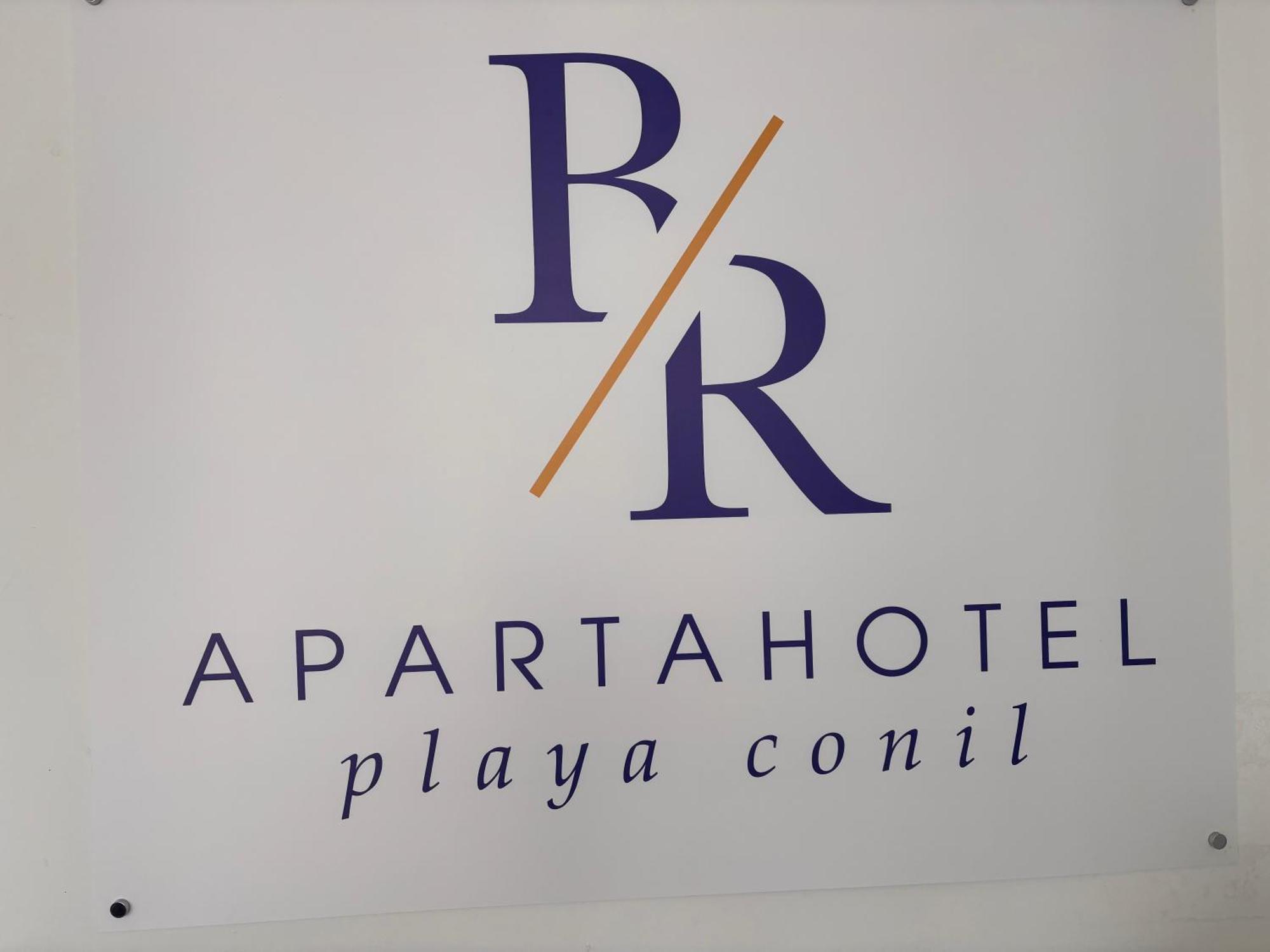 Apartahotel Playa Conil โกนิล เด ลาฟรอนเตรา ภายนอก รูปภาพ